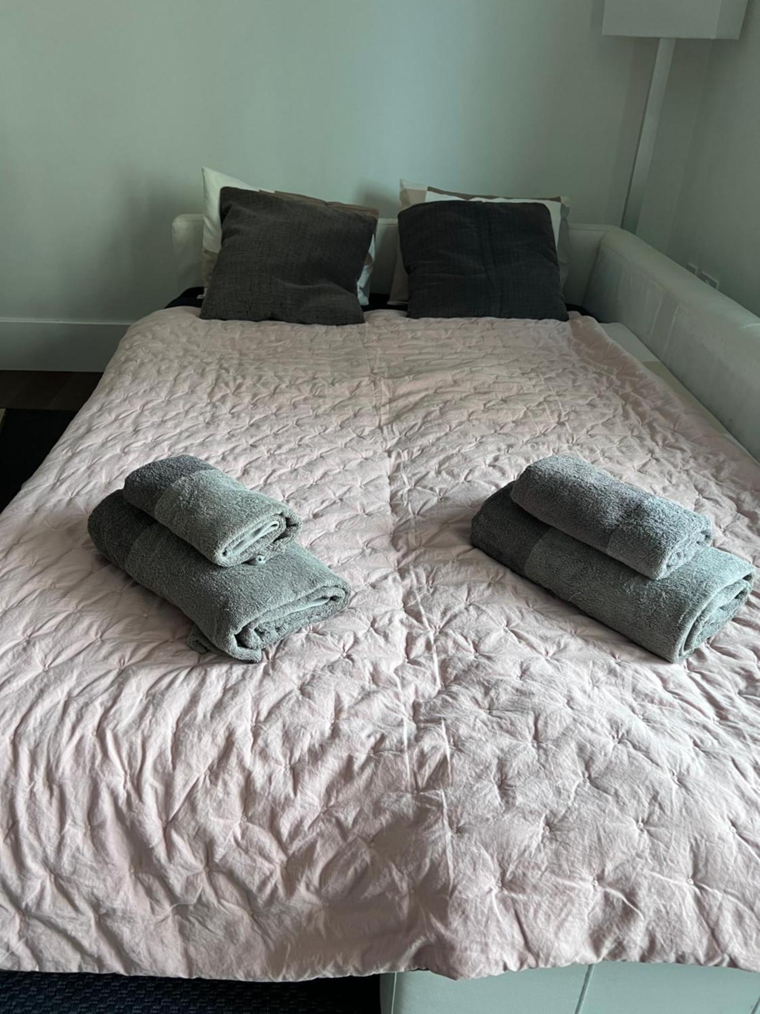Deluxe 1-Bed Apartment In The City Centre Gibraltar Luaran gambar